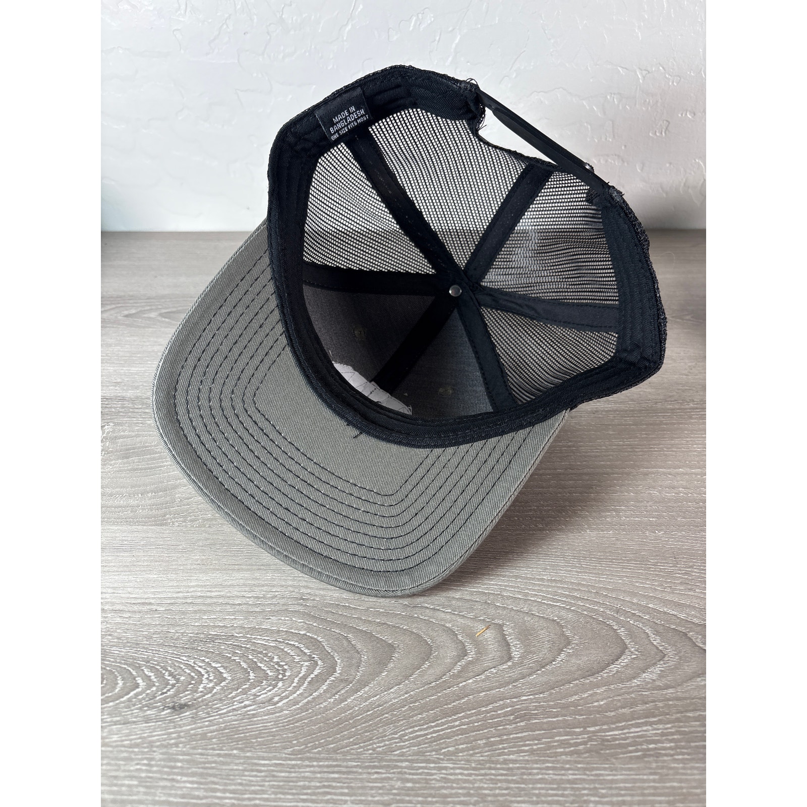 Scheels Chandler Arizona Gray Black Men's Snapback Trucker Hat- Euc — image 4 of 4